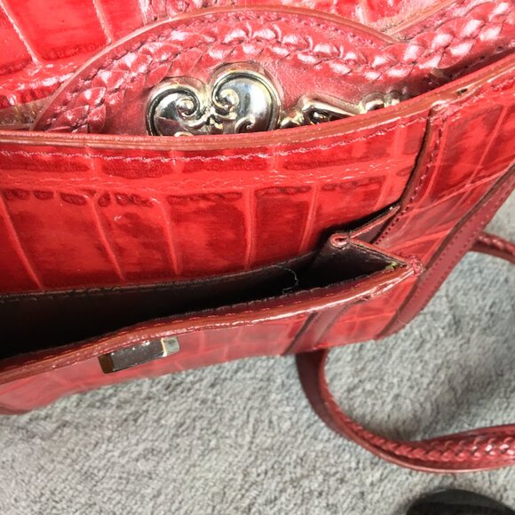 MC Marc Chantal Faux Croc Vegan Satchel Bag with Silver Ornaments EUC - Picture 9 of 9